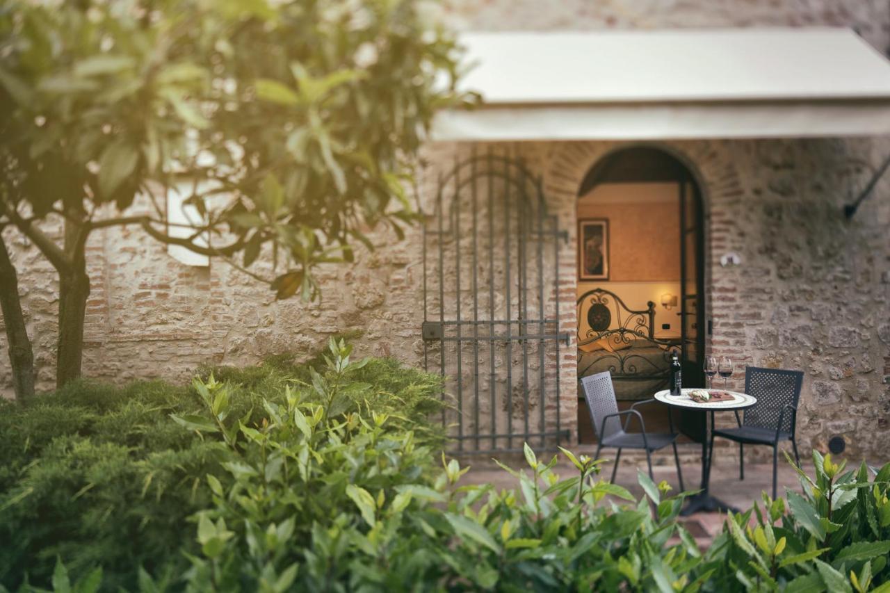 Il Colombaio Winery & Rooms モンテリッジョーニ エクステリア 写真