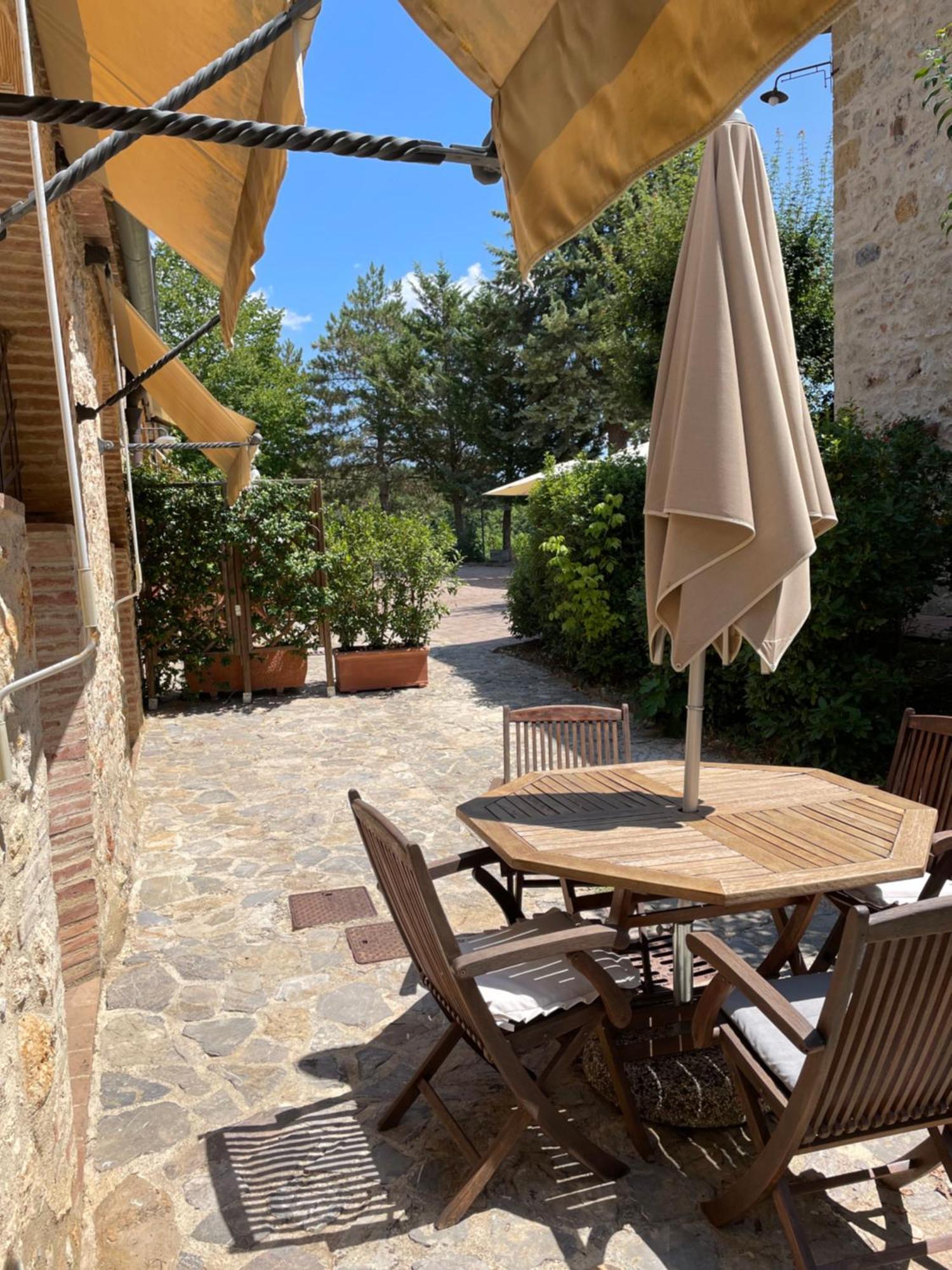 Il Colombaio Winery & Rooms モンテリッジョーニ エクステリア 写真