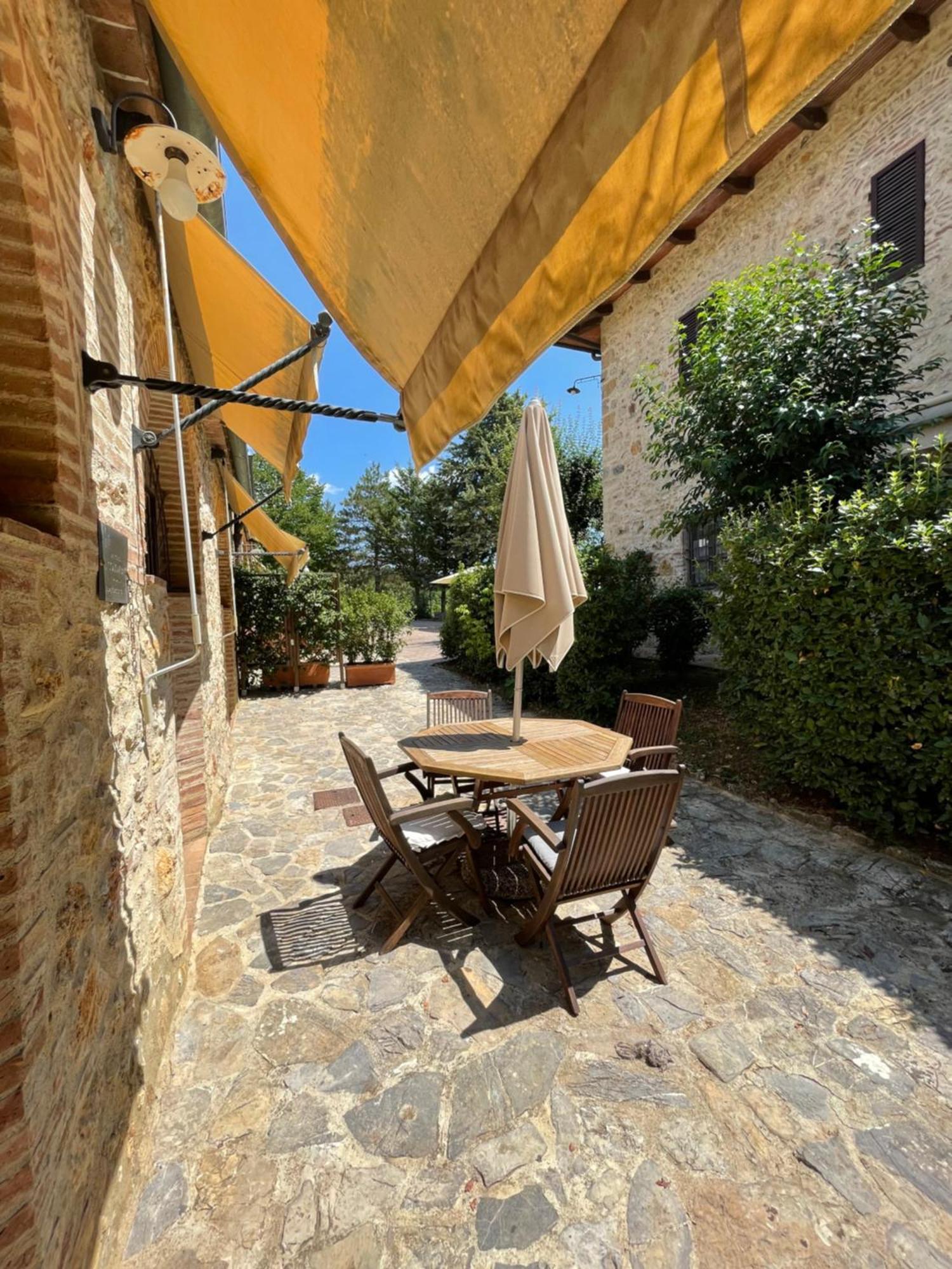 Il Colombaio Winery & Rooms モンテリッジョーニ エクステリア 写真